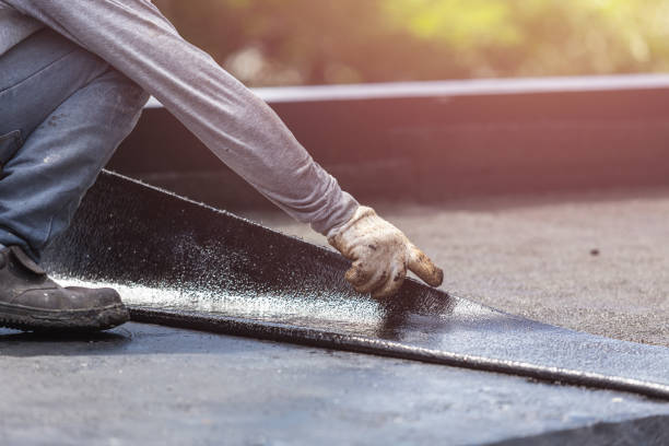 Professional Vapor Barrier Installation technician working in Morley, MI